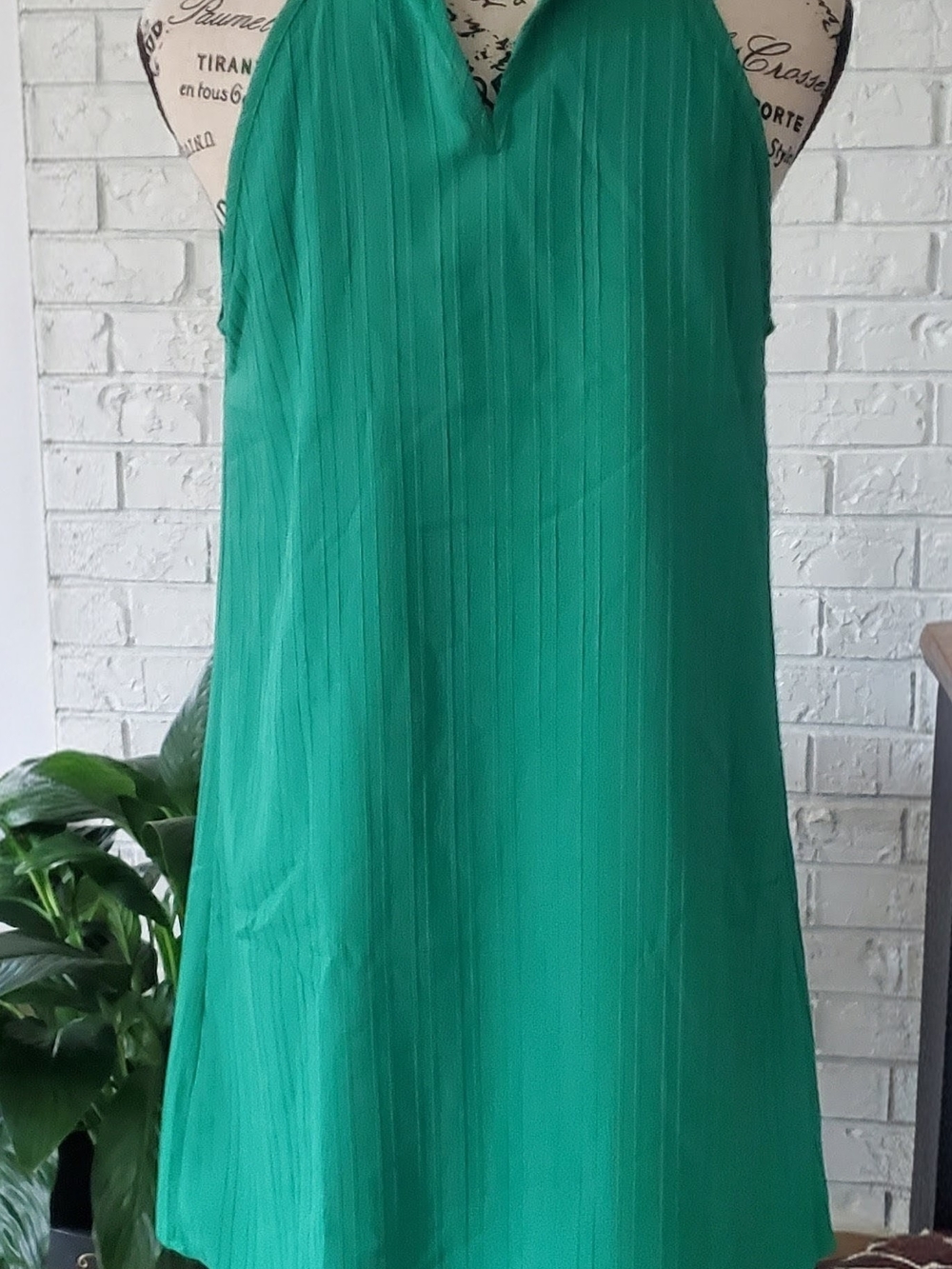 SHEIN Emerald Green Halter Mini Dress - Picture 3 of 5